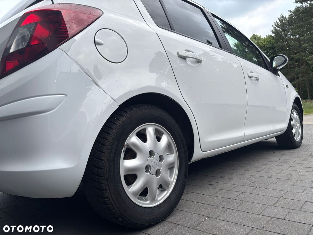 Opel Corsa 1.4 16V Sport - 14