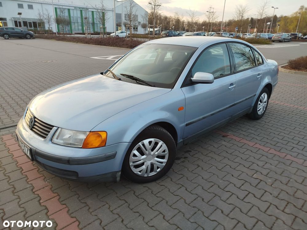 Volkswagen Passat 1.8 - 1