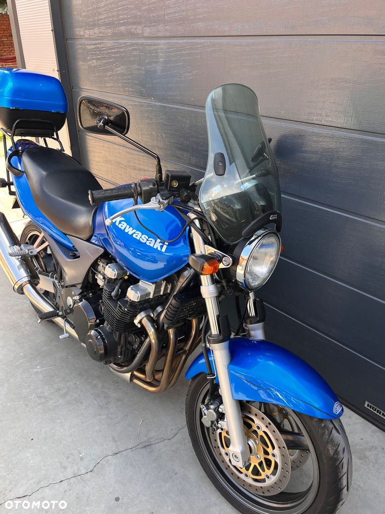 Kawasaki ZR - 11