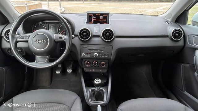 Audi A1 Sportback 1.6 TDI Advance Business Line - 16