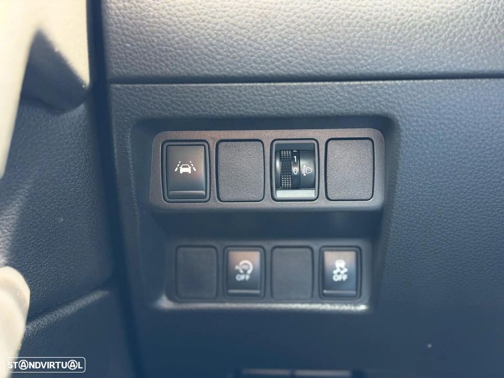 Nissan Qashqai 1.5 dCi Acenta Connect - 21