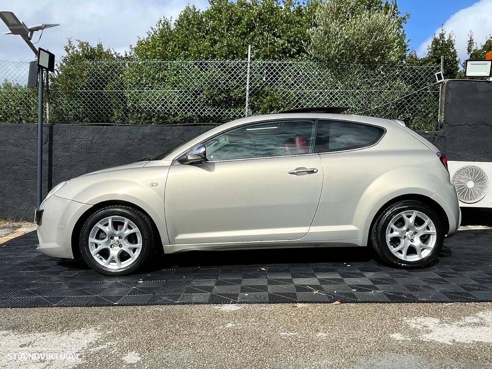 Alfa Romeo MiTo 1.3 JTD Distinctive S&S - 13