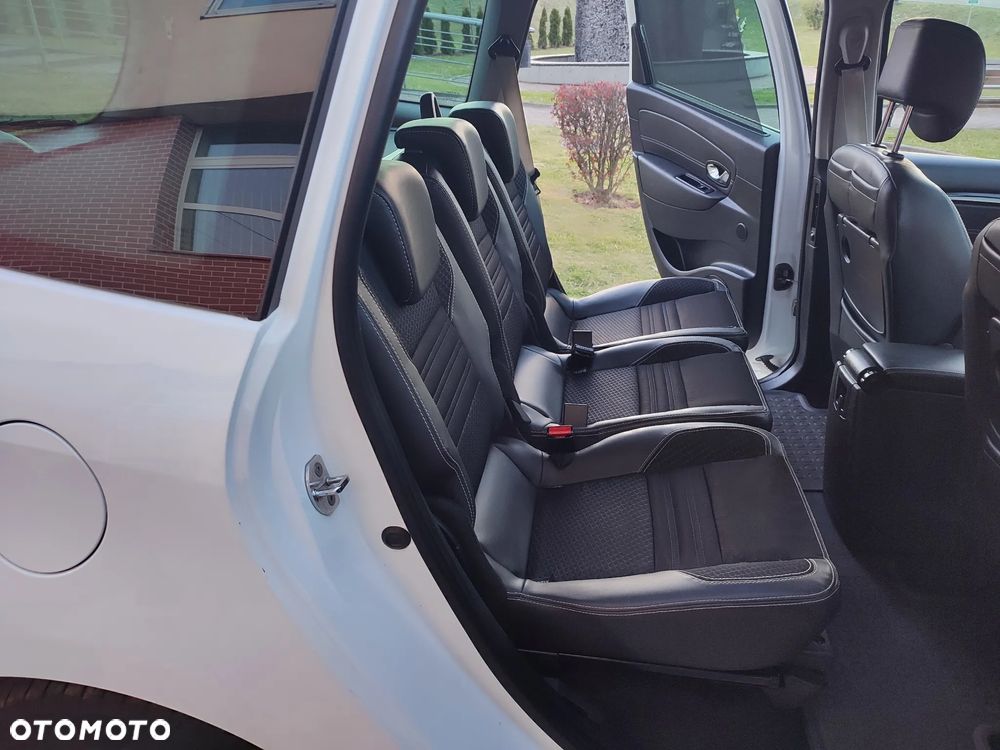 Renault Grand Scenic ENERGY TCe 130 BOSE EDITION - 6