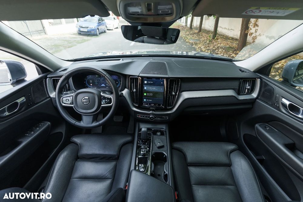 Volvo XC 60 B4 D Plus Bright - 31
