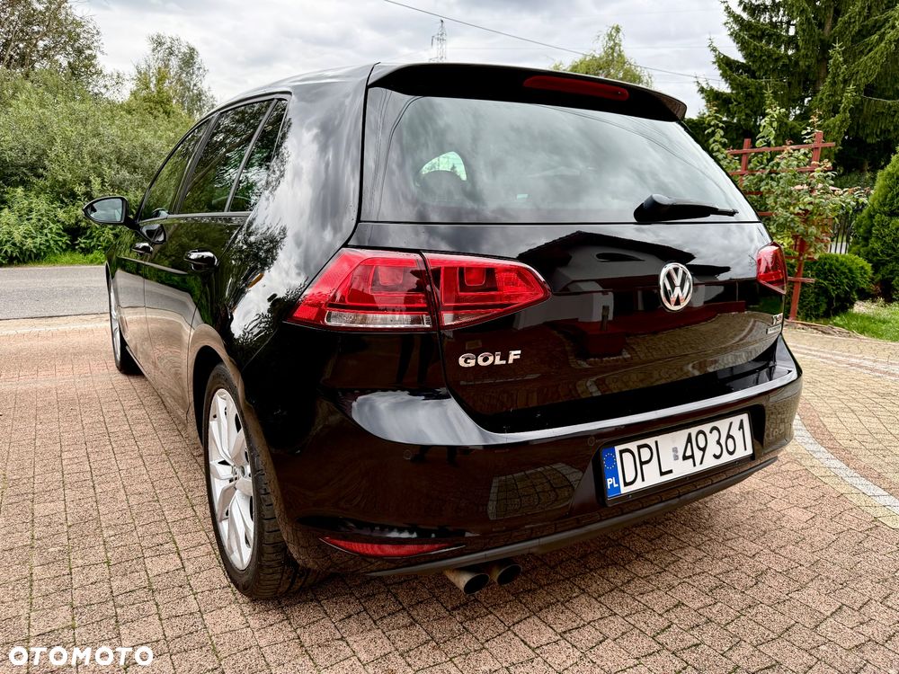Volkswagen Golf - 6