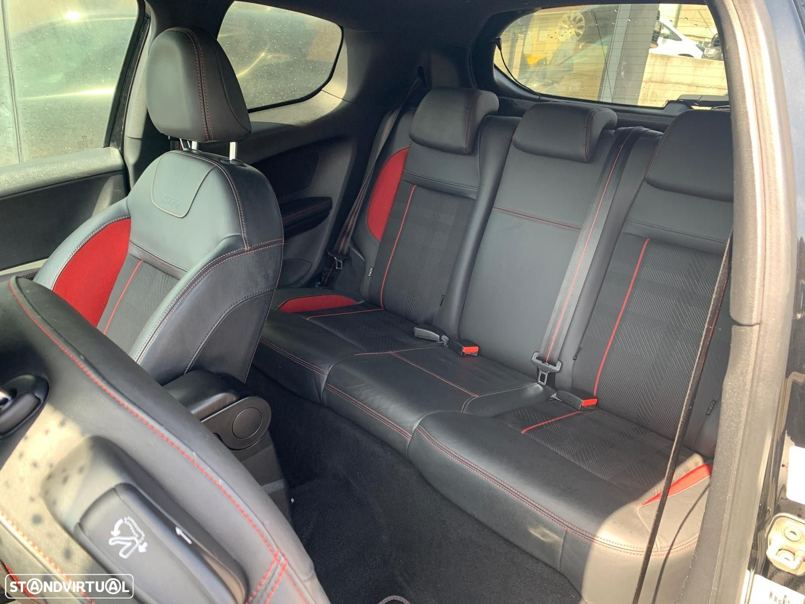Peugeot 208 1.6 THP GTi - 18