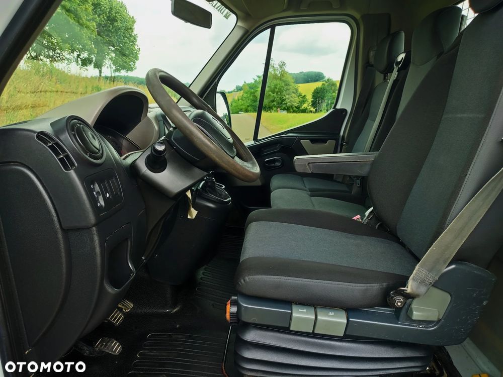 Renault Master - 18