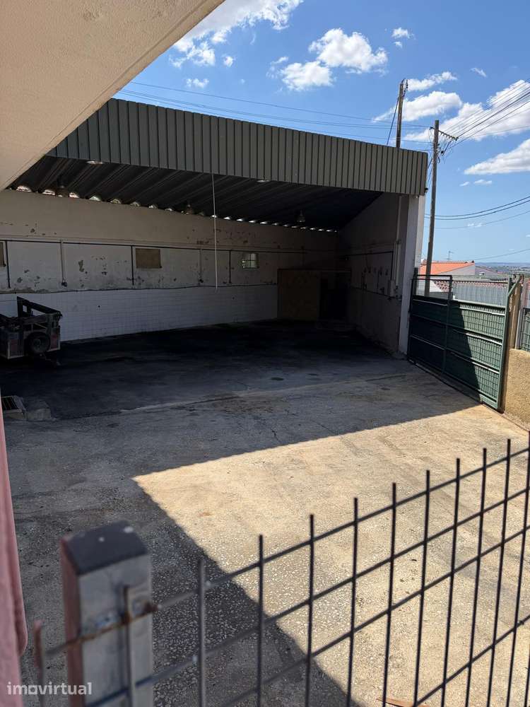 Oficina Auto  149 m2 com amplo espaço exterior - Grande imagem: 2/13