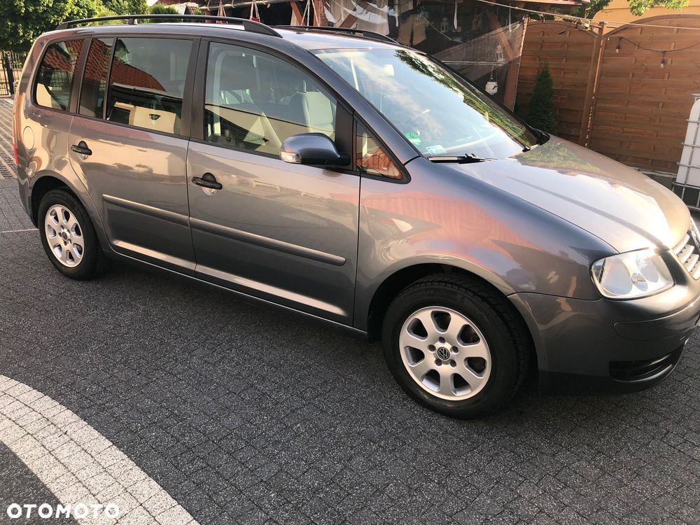 Volkswagen Touran 1.9 TDI DPF Conceptline - 5