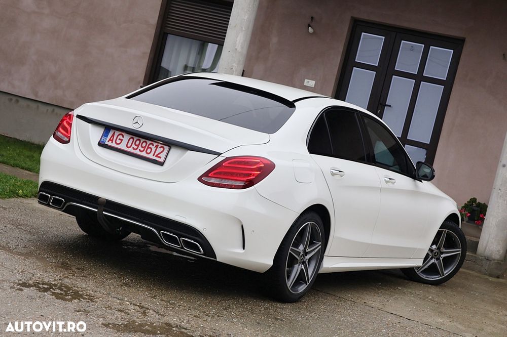 Mercedes-Benz C 220 (BlueTEC) d T 7G-TRONIC AMG Line - 7