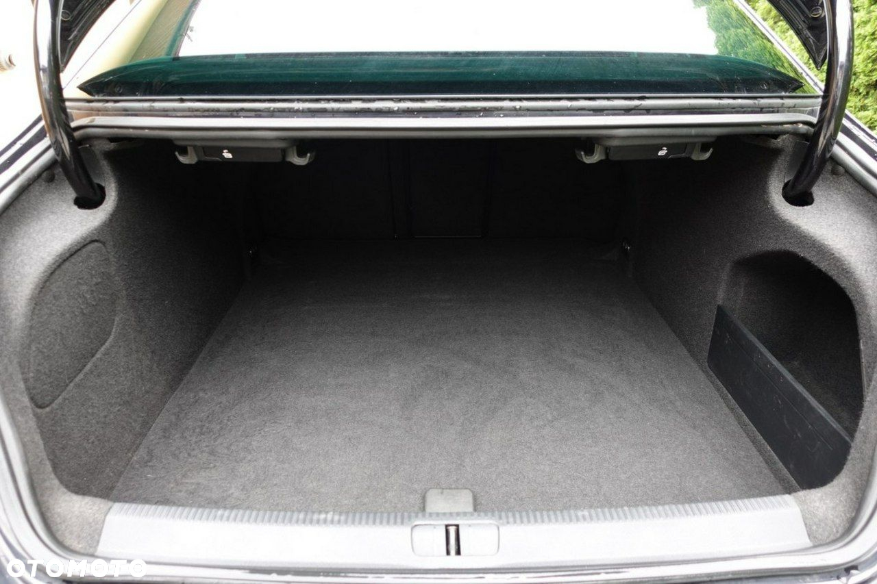 Volkswagen Passat CC - 22