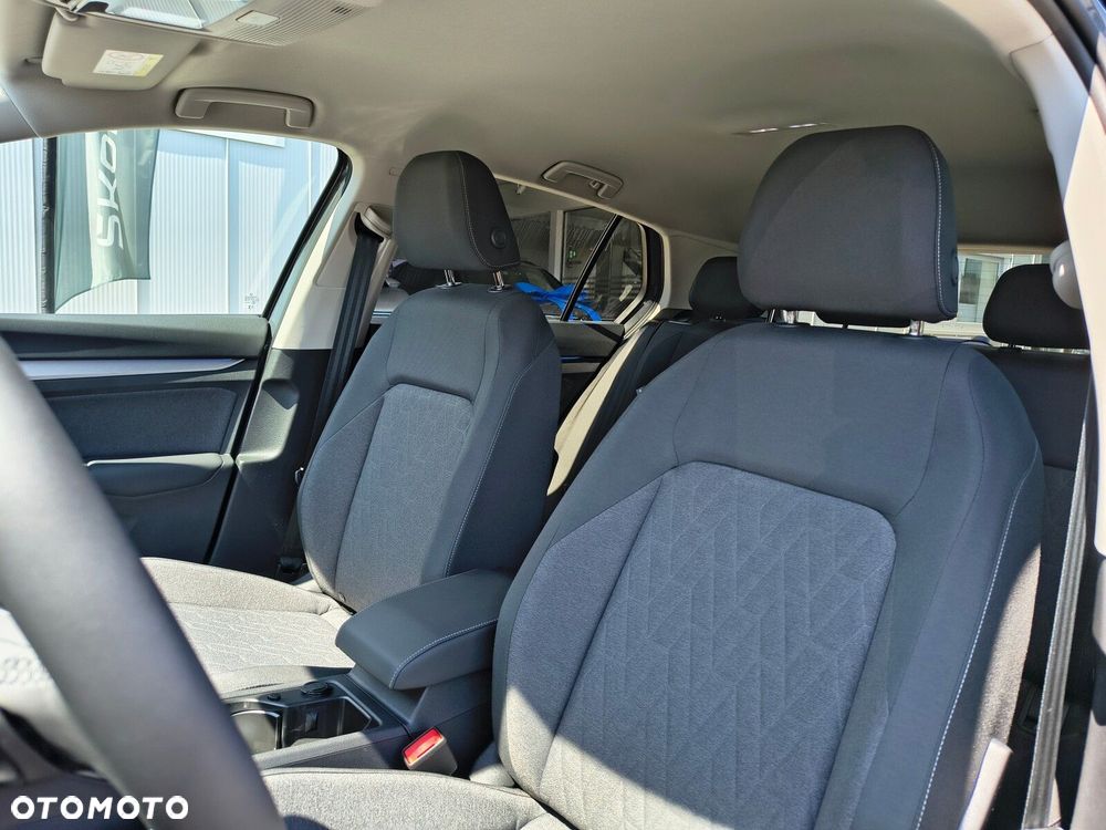Volkswagen Golf 1.5 eTSI mHEV Life Plus DSG - 16