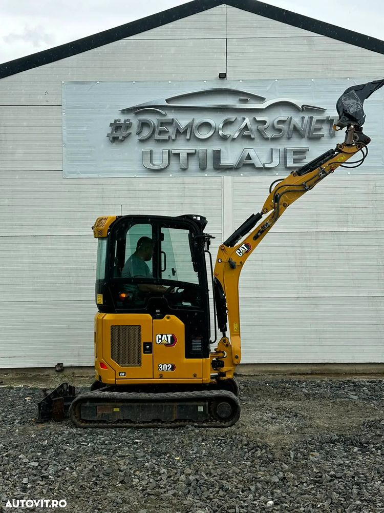 Caterpillar 302 - 5