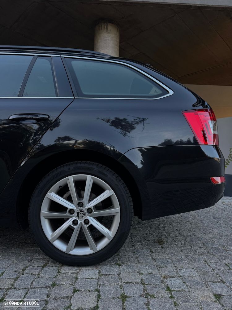 Skoda Octavia Break 1.6 TDi Style DSG - 3