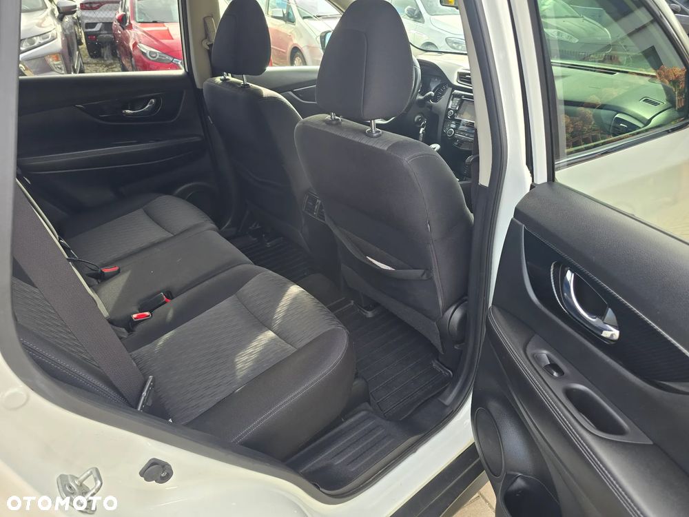 Nissan X-Trail - 10