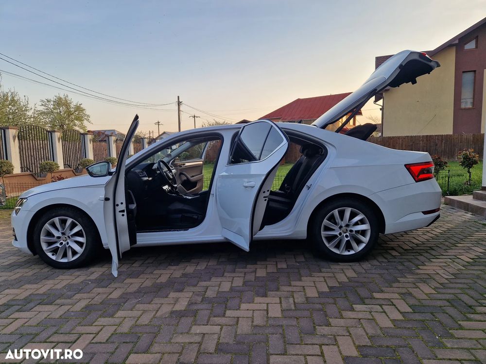 Skoda Superb 2.0 TDI DSG Ambition - 10