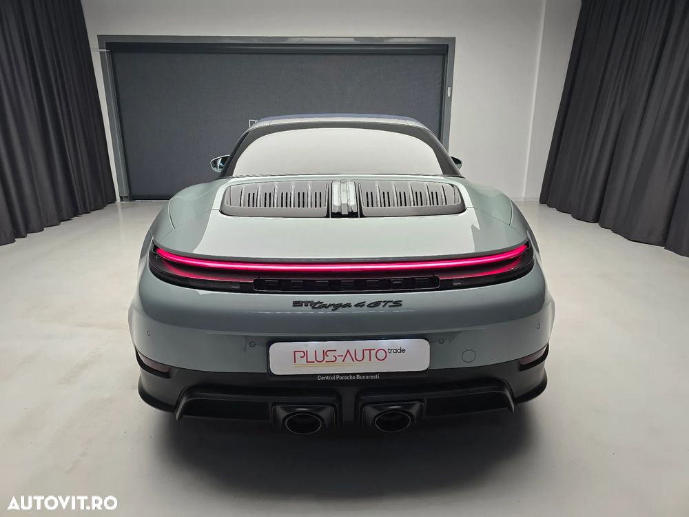 Porsche 992 - 17