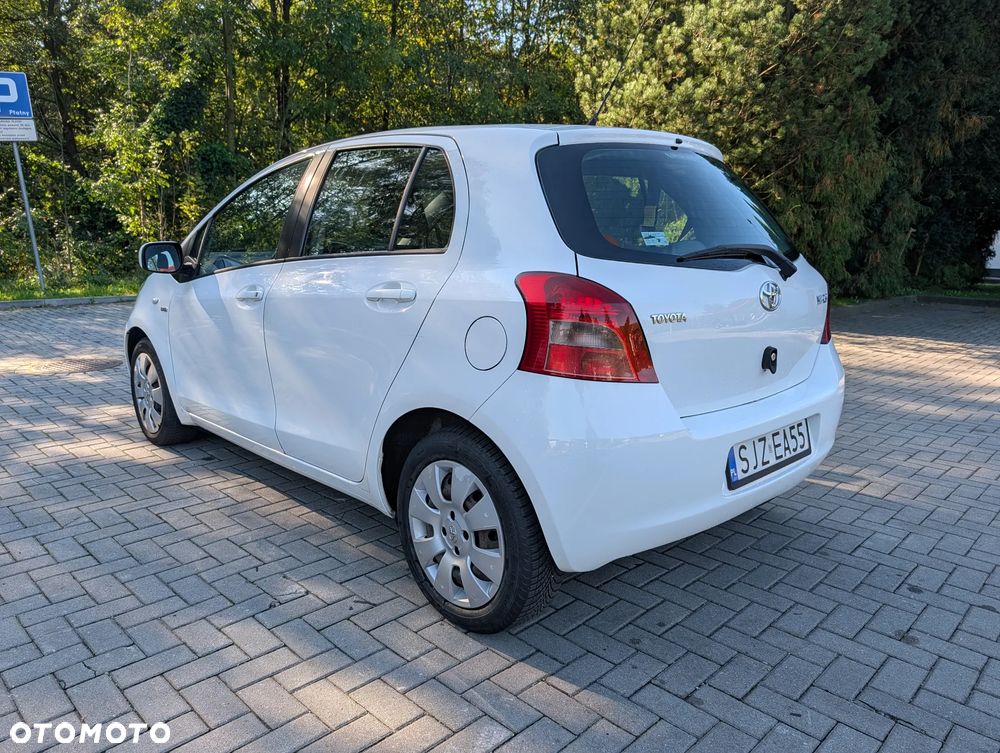 Toyota Yaris 2008 photo 3