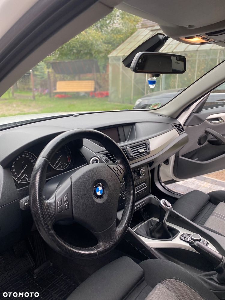 BMW X1 xDrive18d - 8