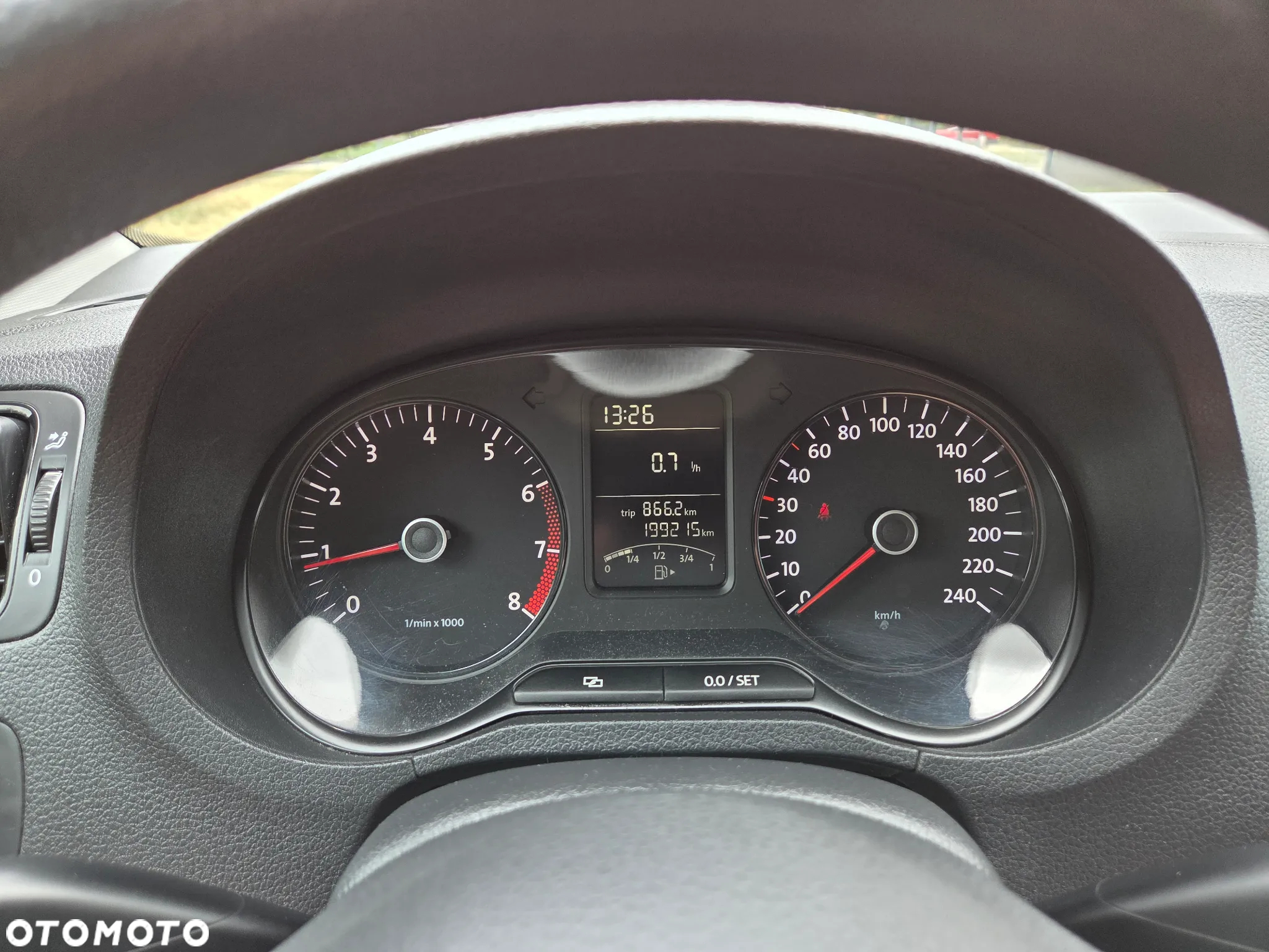 Volkswagen Polo 1.2 Entry - 24