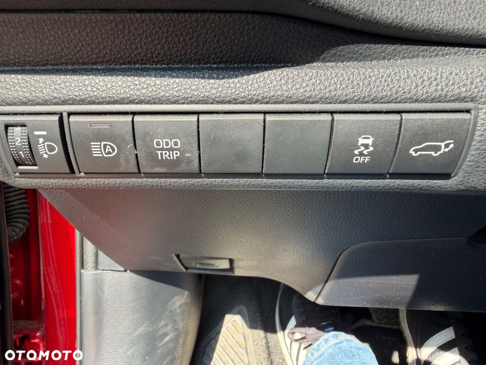 Toyota Corolla 2.0 Hybrid Comfort - 11