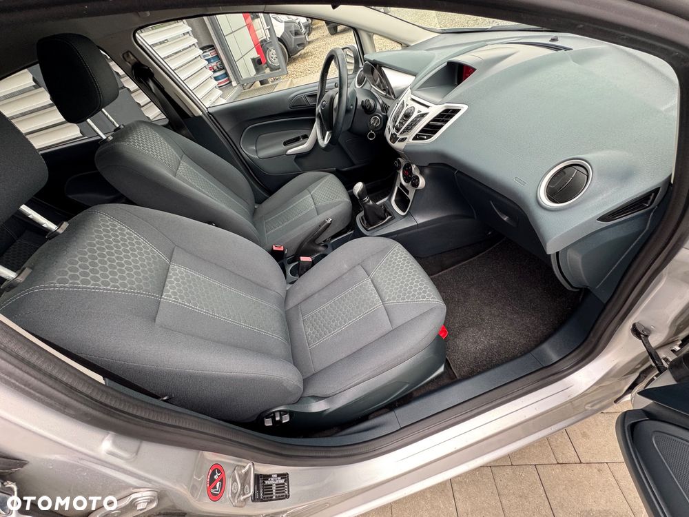 Ford Fiesta 1.4 Titanium - 13