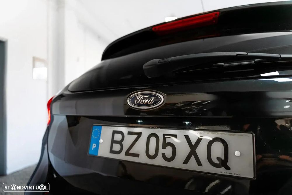 Ford Focus 2.0 EcoBoost ST c/ Pack Pele Desportiva - 18