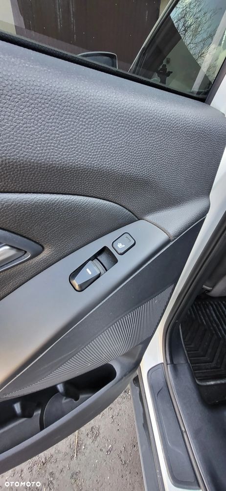 Hyundai ix35 1.6 GDI Comfort 2WD - 21
