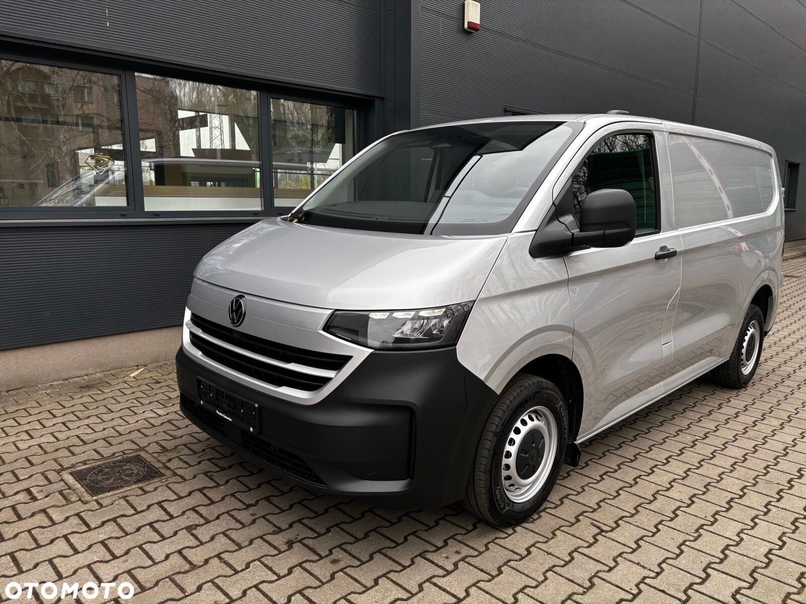 Volkswagen Transporter 2.0 TDI 150KM 6-bm L1 - 18
