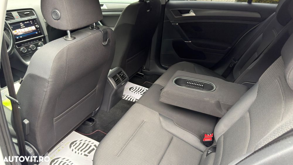 Volkswagen Golf 1.0 TSI DSG Comfortline - 15