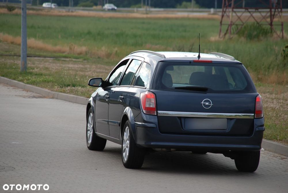 Opel Astra 1.6 - 17