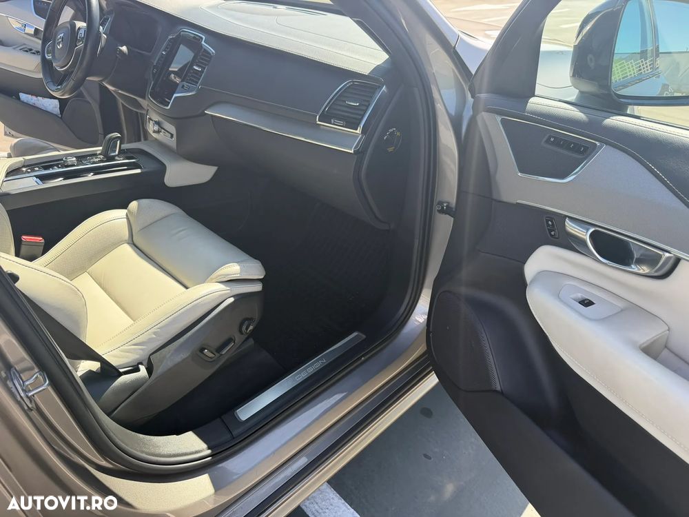 Volvo XC 90 - 26