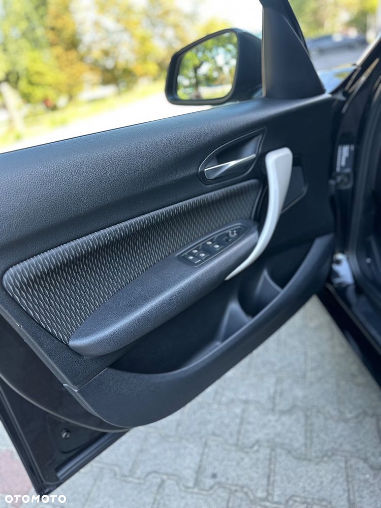 BMW Seria 1 116d EfficientDynamics Advantage - 11