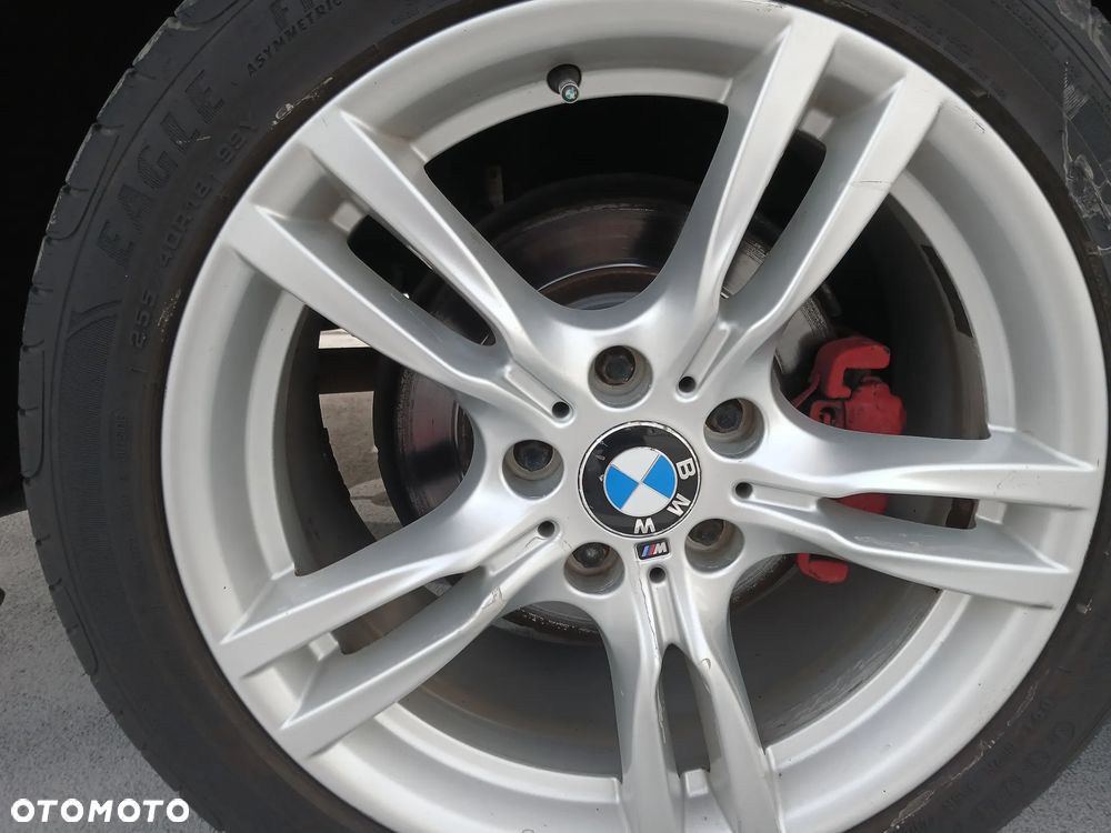 BMW Seria 3 320i M Sport - 8