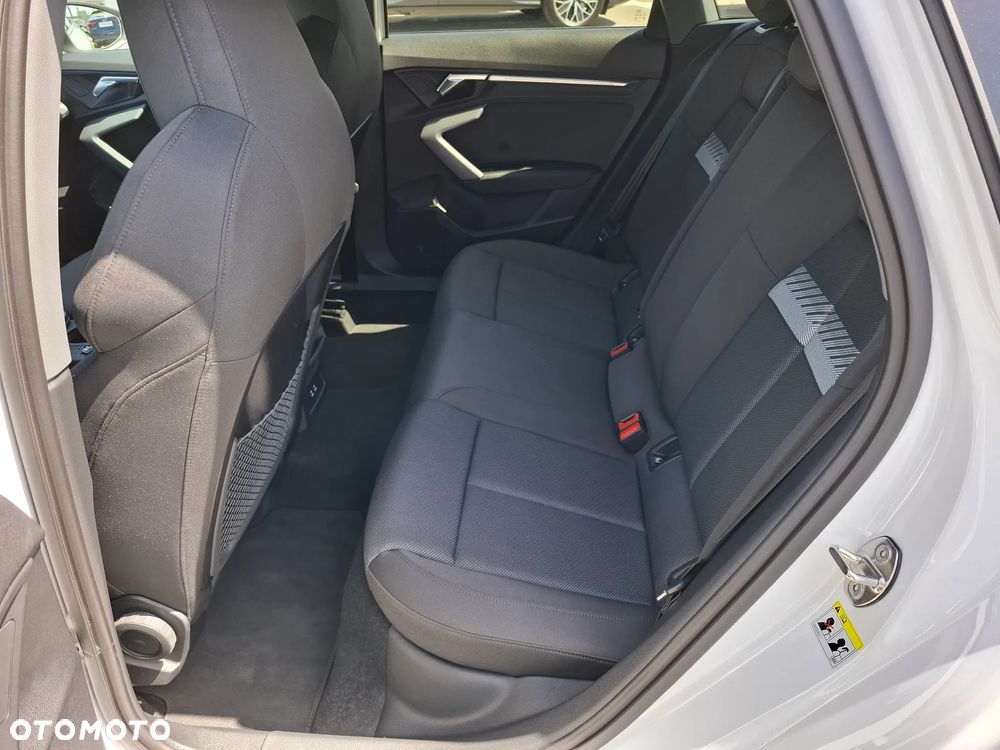 Audi A3 Sportback 35 TFSI mHEV Advanced S tronic - 11