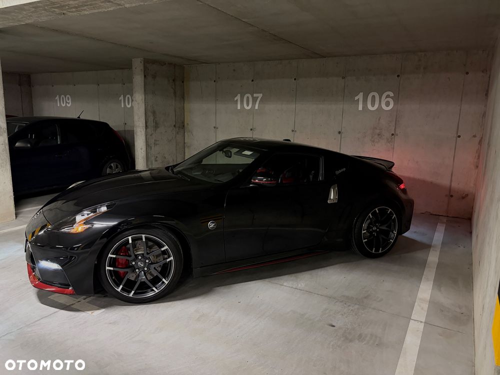 Nissan 370 Z - 6