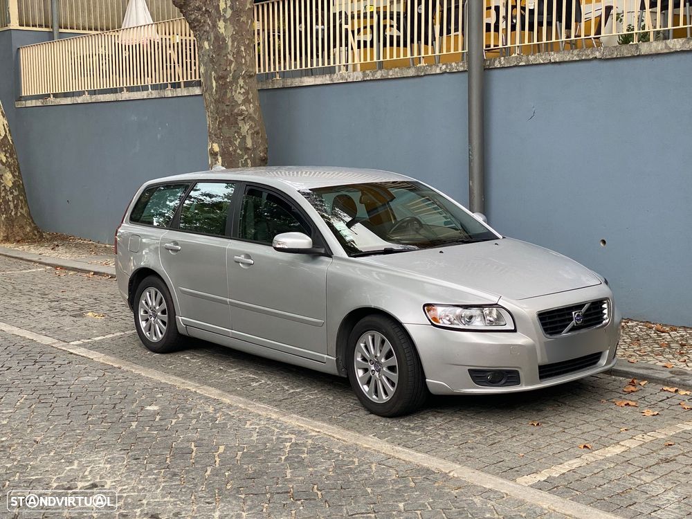Volvo V50 2.0 D Momentum - 1