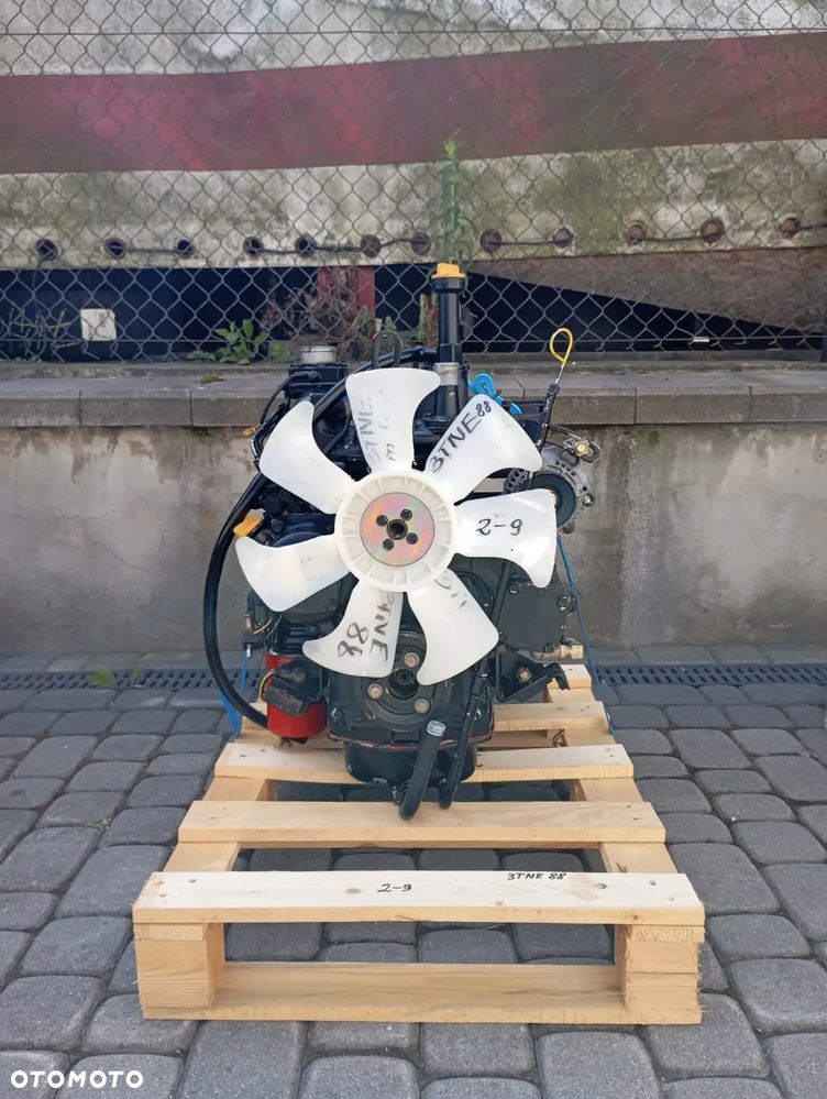 SILNIK Yanmar 3TNE88-RZ1C 1,642L 26,85kW cena 10 976 netto - 2