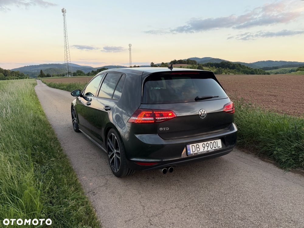 Volkswagen Golf 2.0 TDI BMT GTD DSG - 4