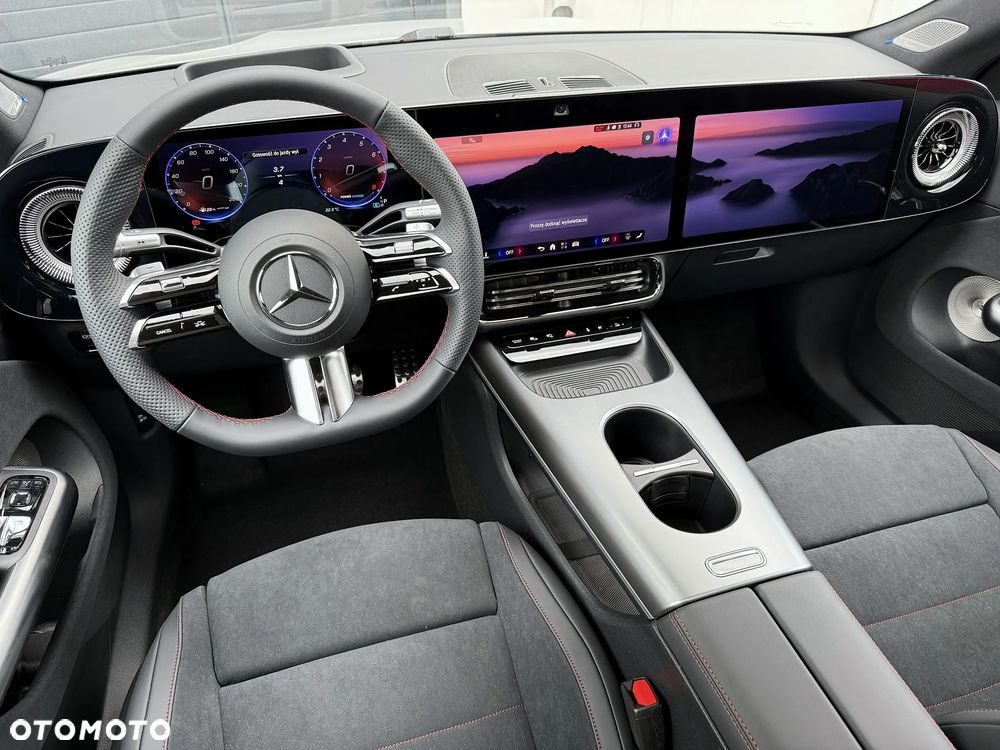 Mercedes-Benz CLA - 12