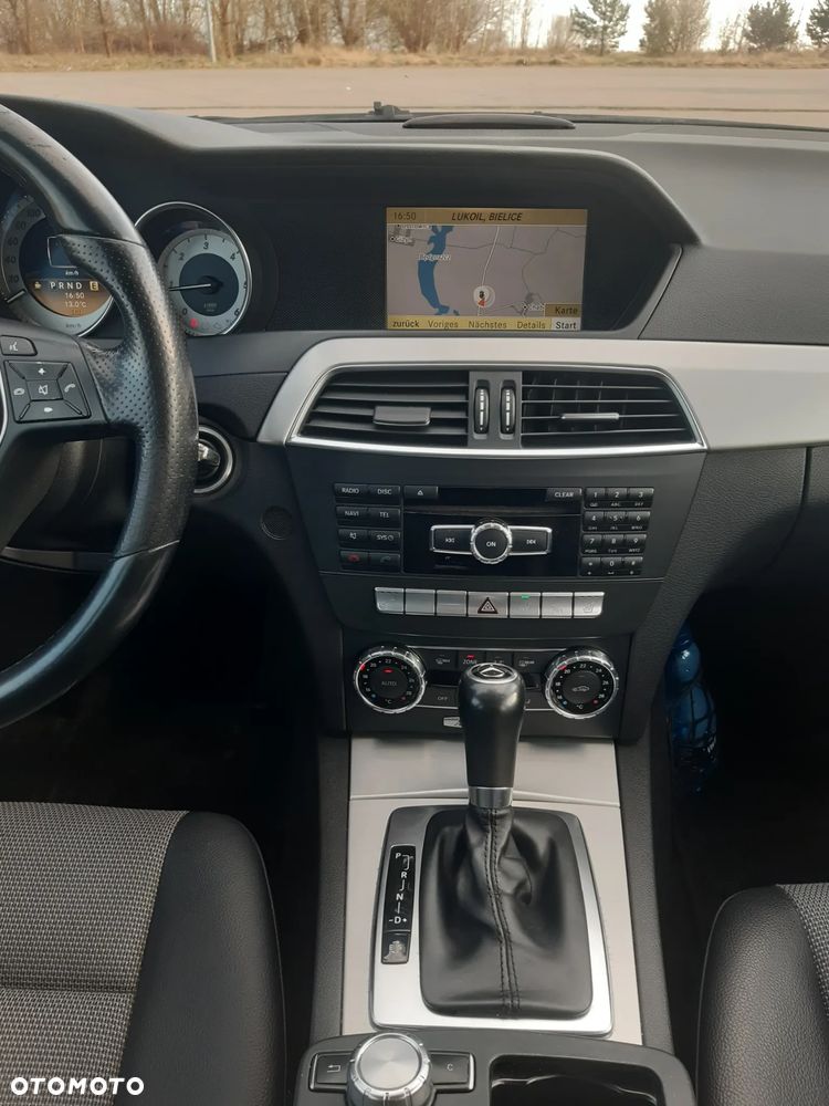 Mercedes-Benz Klasa C 220 CDI DPF Automatik BlueEFFICIENCY Avantgarde - 10