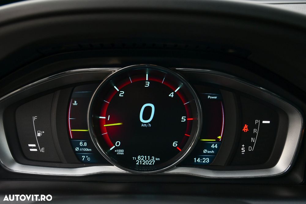 Volvo XC 60 D3 Aut. Summum - 18