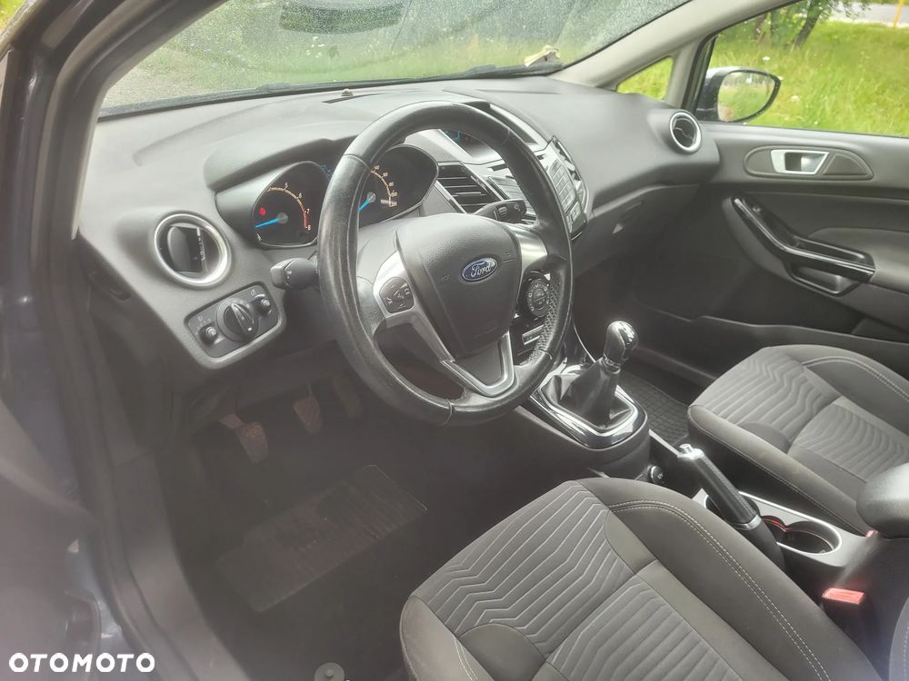 Ford Fiesta 1.0 EcoBoost STart-Stop Titanium - 5