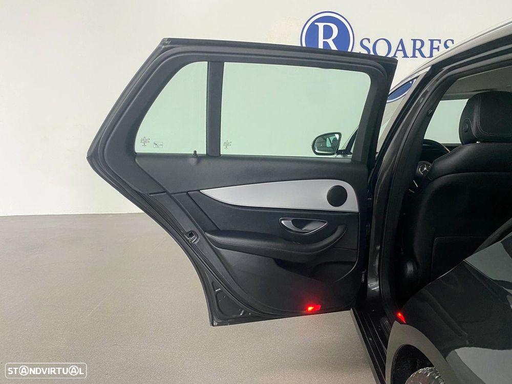 Mercedes-Benz E 300 de Avantgarde - 9