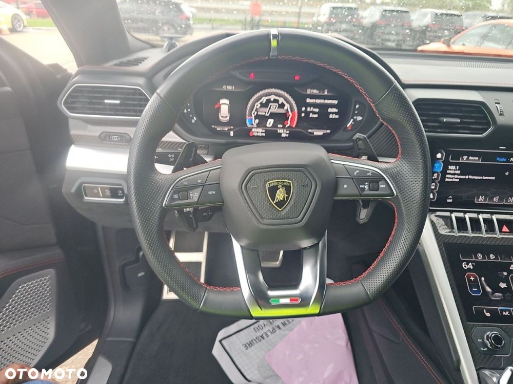Lamborghini Urus - 11