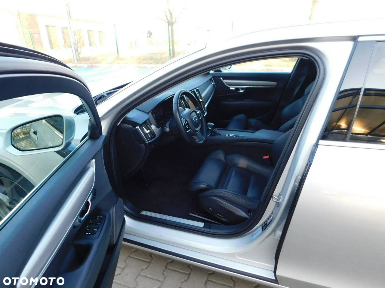 Volvo V90 T5 Momentum - 15