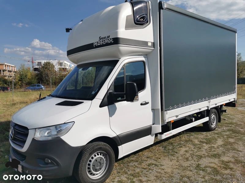 Mercedes-Benz Sprinter B907 - 1