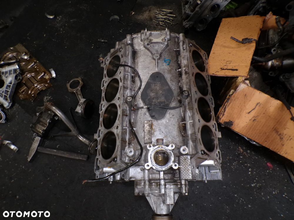 Blok silnika Rang Rover 4.2 V8 SC na stolik - 1