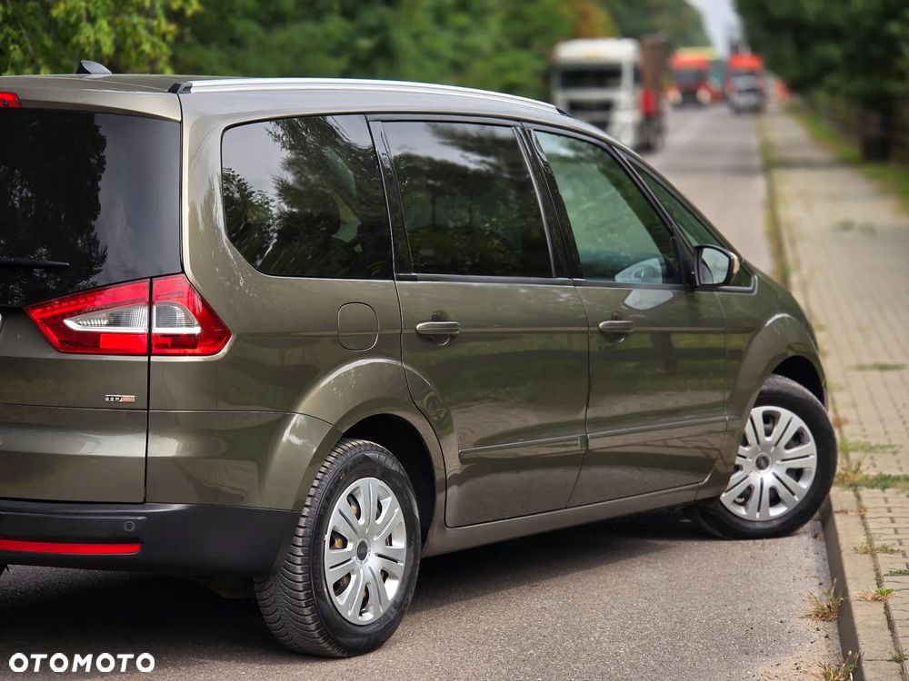 Ford Galaxy 2.0 TDCi Ghia - 40