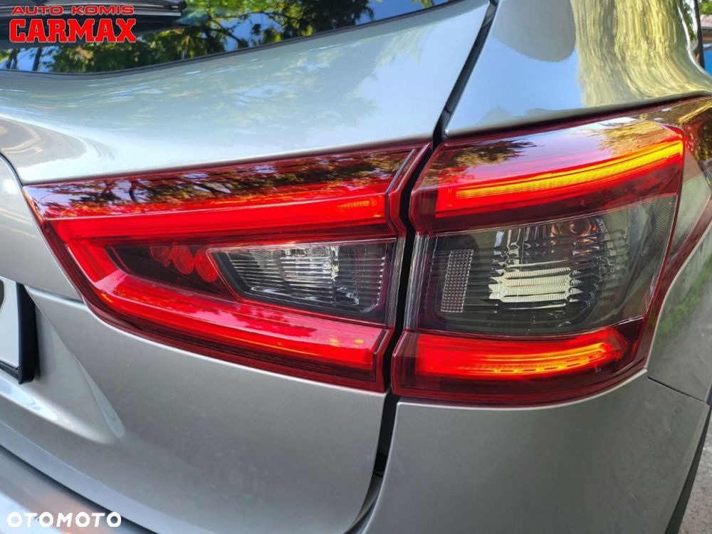 Nissan Qashqai - 10